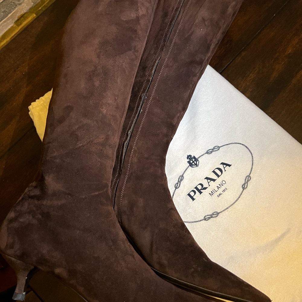 PRADA SUEDE BROWN KITTEN HEEL BOOTS Size 38